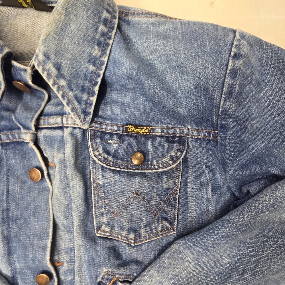 Vintage Wrangler Blue Jean Denim Womens Jacket Beautiful Fade/Wash - Picture 11 of 16